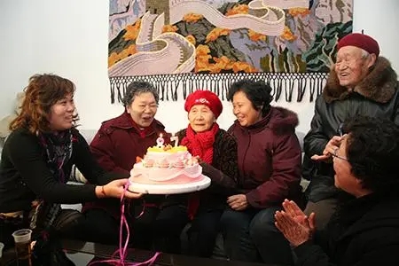 长辈生日快乐朋友圈文案