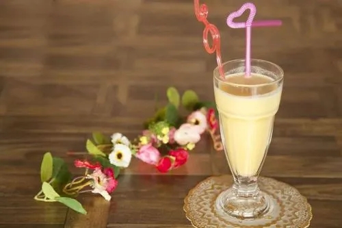 奶茶可以治愈心情文案