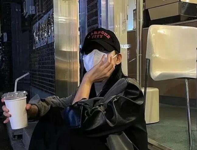 薄凉扎心的文案句子