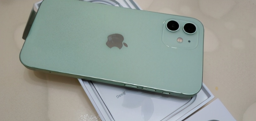 苹果手机12绿色文案