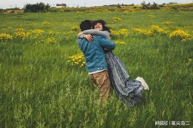 朋友圈感谢大哥的文案