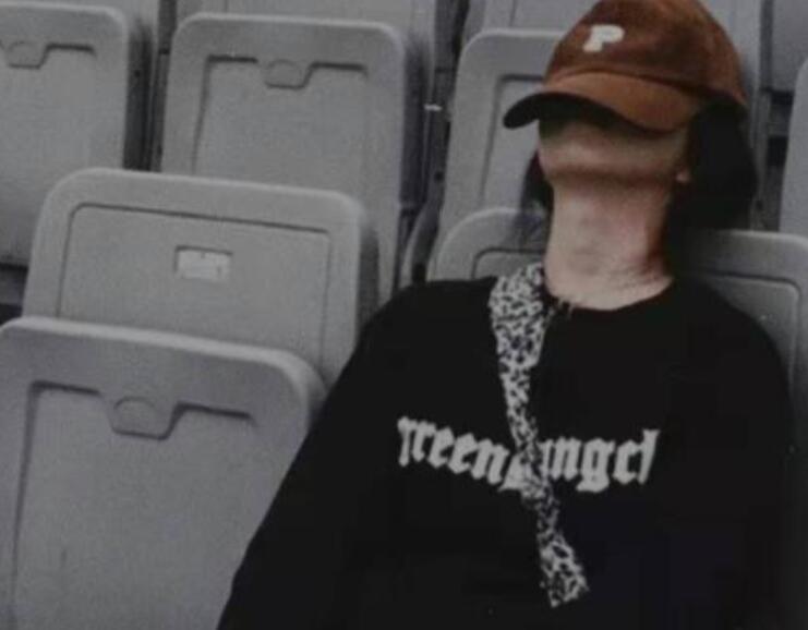 表达内心孤独的文案