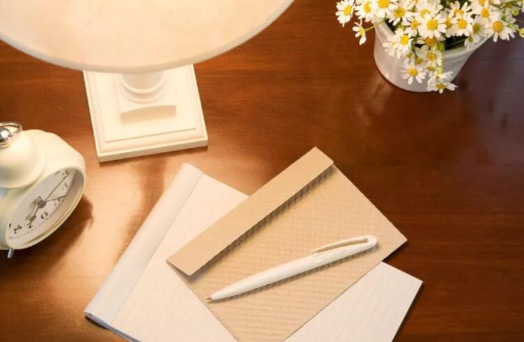 关于书的短篇文案