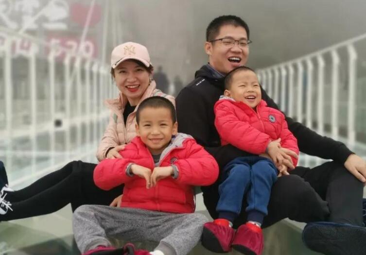 家人团聚发的朋友圈文案