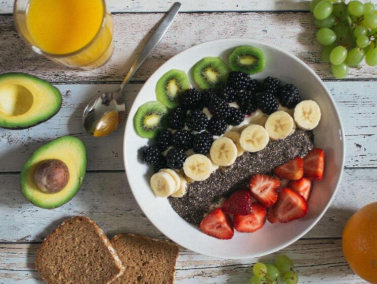 发朋友圈吃饭文案