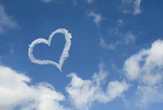 爱心云朵朋友圈文案