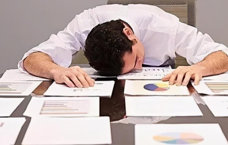 加班后的朋友圈文案