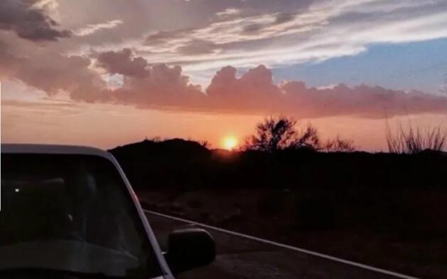 发小文案朋友圈