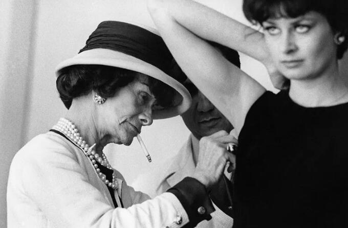 关于设计的句子文案