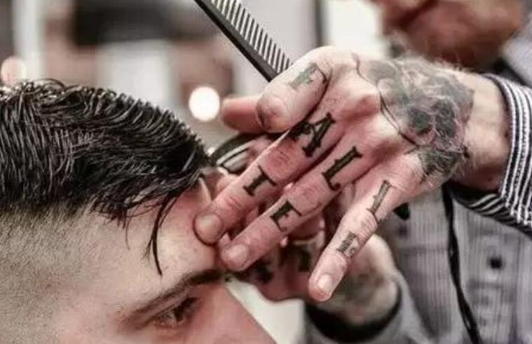 点评发型师剪头发好的文案