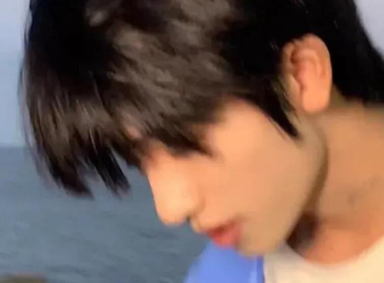 文案头像男真人