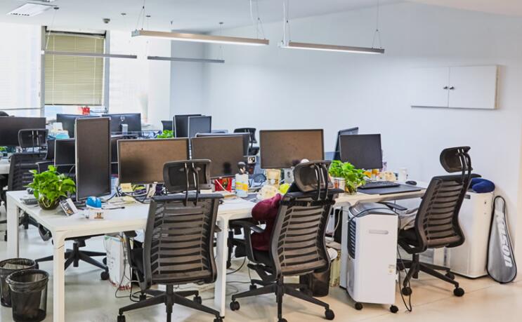 办公室小剧情文案