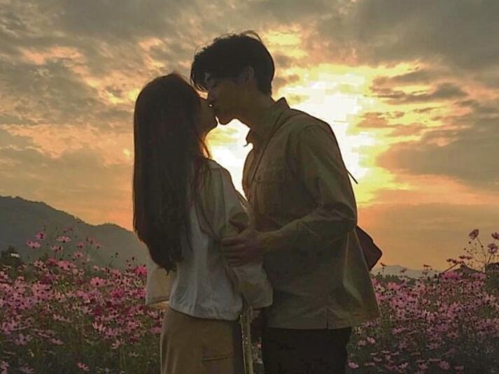 朋友圈评论祝福久久的文案