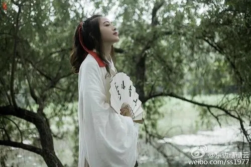 穿汉服文案标题