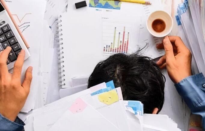 加班后的朋友圈文案