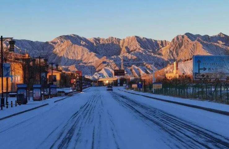 适合在大西北发的朋友圈文案