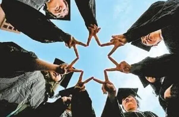 毕业文案感谢学校