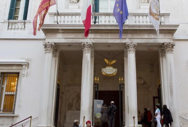 凤凰歌剧院文案