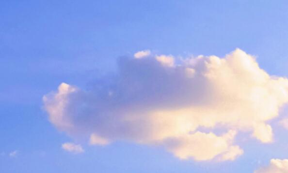 关于云的文案简短