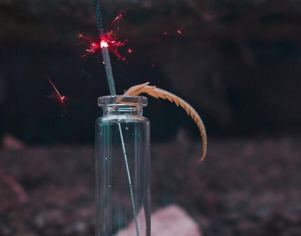 丧系伤感图片壁纸文案