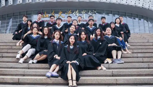 大学毕业文案300字