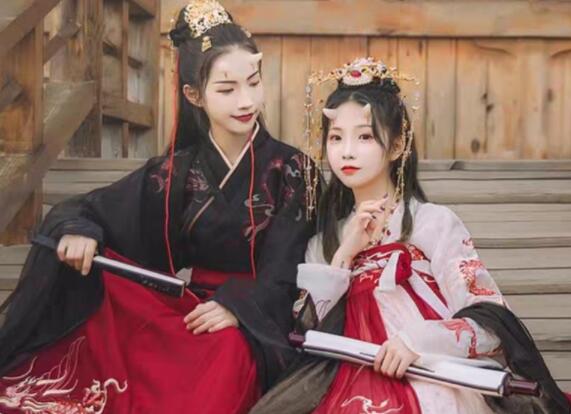 穿汉服适合发的文案