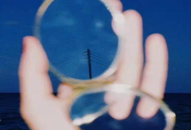 关于光的治愈文案