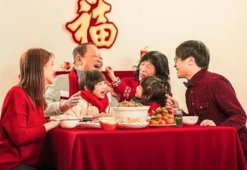 一家人聚餐的文案