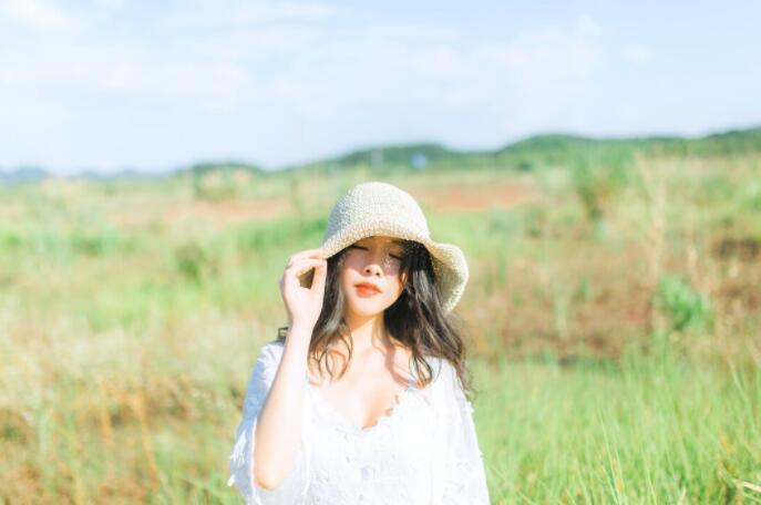 一房一厅的生活文案