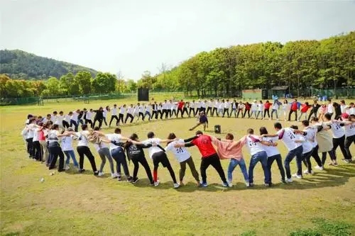 适合团建的朋友圈文案