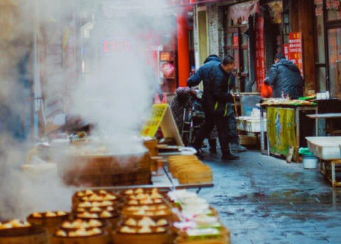 关于小县城的文案