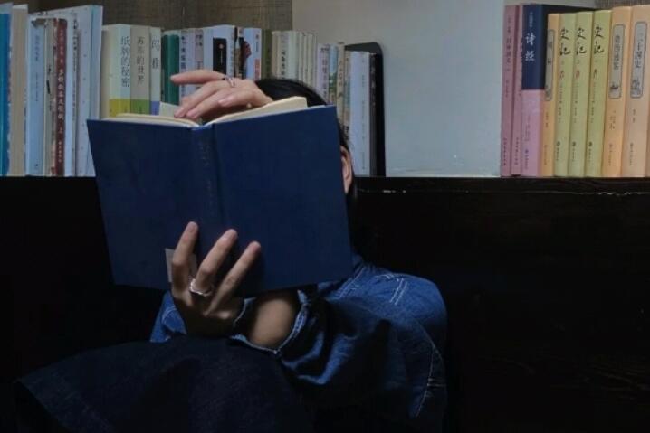 深夜孤独文案长句