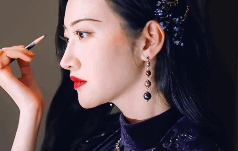 关于耳饰的微淘文案