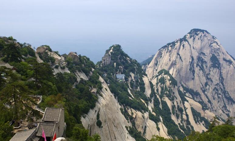 爬华山发朋友圈文案