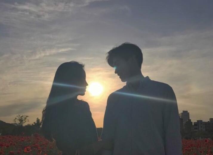 朋友圈评论祝福久久的文案