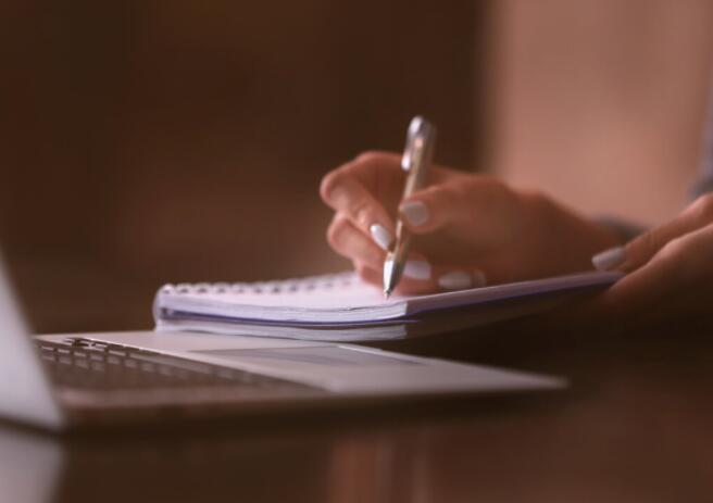 低调奢华有内涵的文案