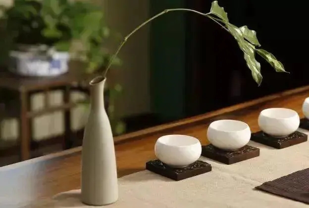 表达一个人有教养的文案