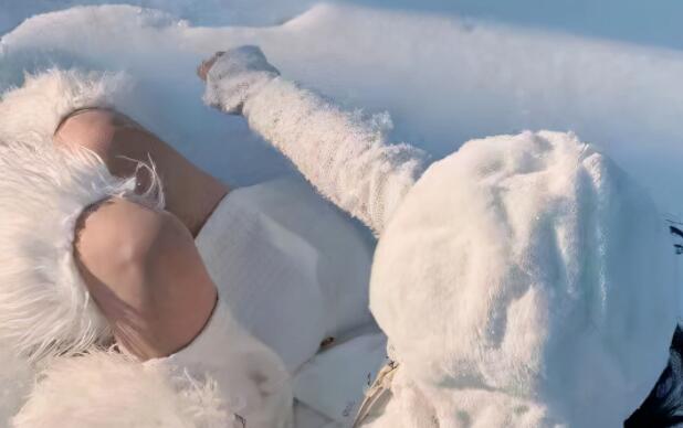 适合冬天下雪的文案