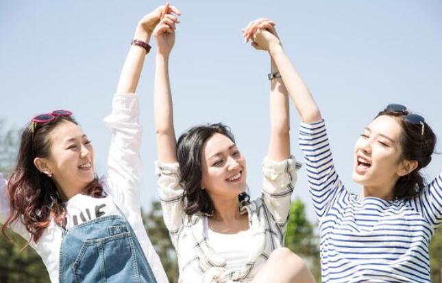 闺蜜一起发的文案