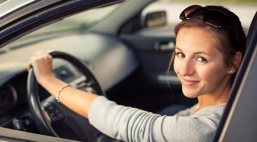 一个人开车视频文案