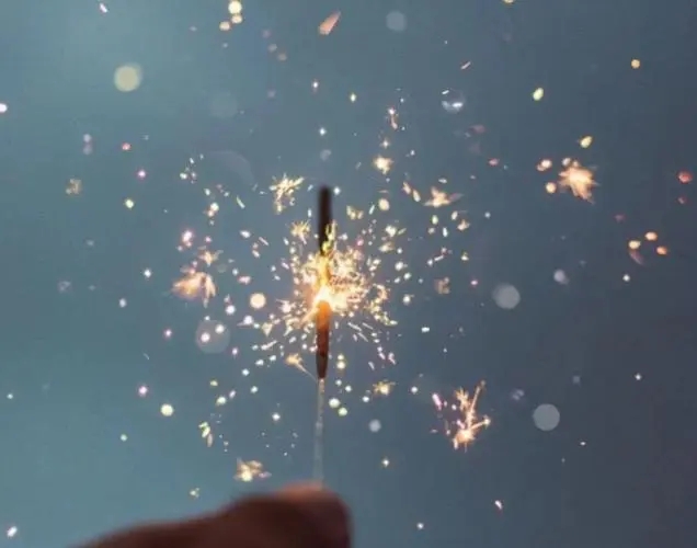 送你一场烟花文案