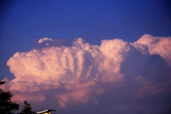 关于云的文案伤感