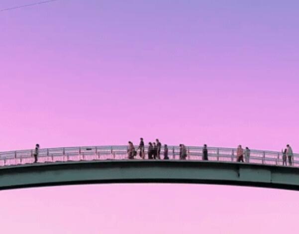 适合拍城市风景短视频的文案