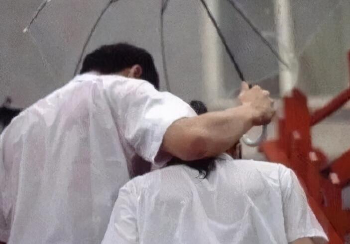 官宣文案短句文艺