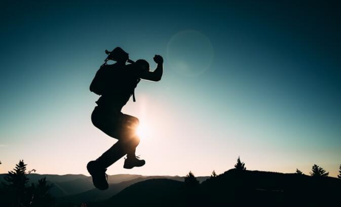 登山文案朋友圈