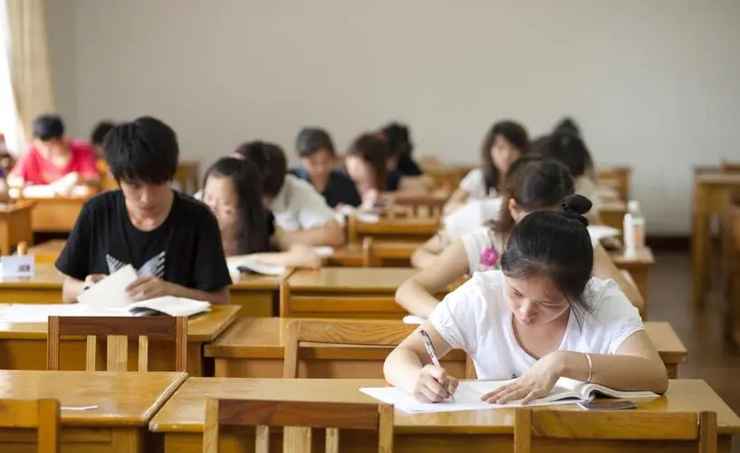 迎接考试的文案