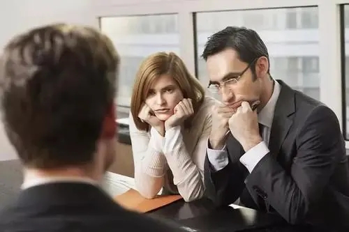 关于吸引客户的朋友圈文案