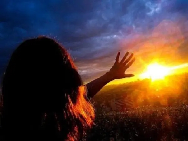 抖音热门文案关于女人