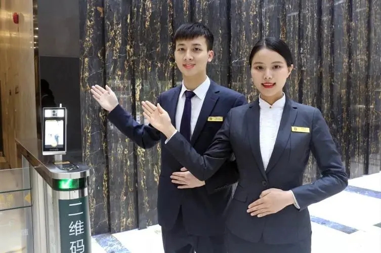 关于服务的朋友圈文案