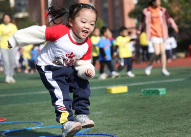 宝宝朋友圈晒娃文案